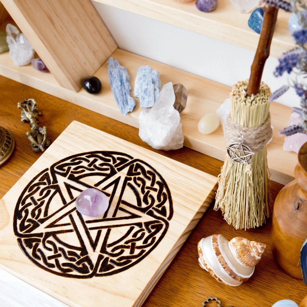 Tiger Eyes Crystal: Grounding, Rituals & Emotional Clarity Explained