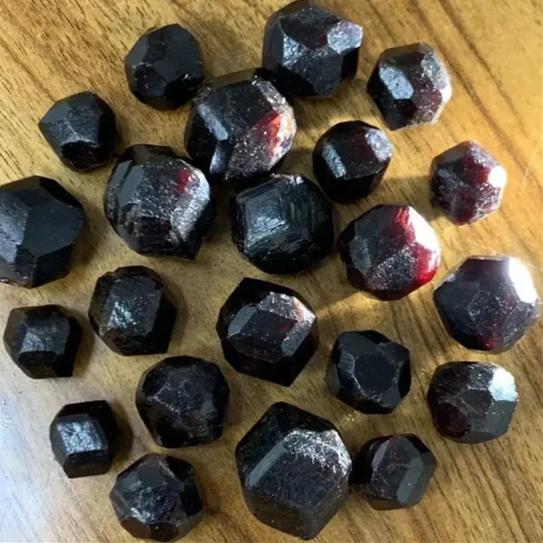 Raw Red Garnet Crystal – Natural Healing Stone for Passion, Strength & Spiritual Growth (Rough Mineral Specimen) - Image 4