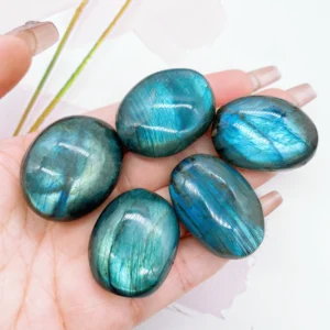 Polished Labradorite Palm Stone – Natural Crystal for Stress Relief, Healing, and Feng Shui Décor