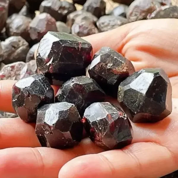 Raw Red Garnet Crystal – Natural Healing Stone for Passion, Strength & Spiritual Growth (Rough Mineral Specimen) - Image 2
