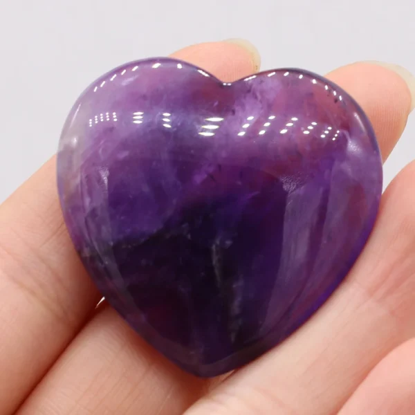 Feel the Love: Natural Crystal Heart Thumb Stone for Healing & Harmony - Image 6