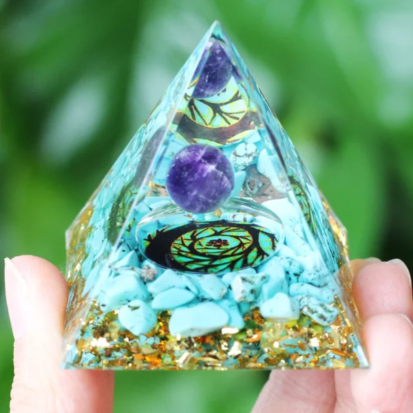 Orgone Energy Pyramid – Amethyst & Peridot Crystal Chakra Generator for Healing, Meditation & Abundance - Image 15
