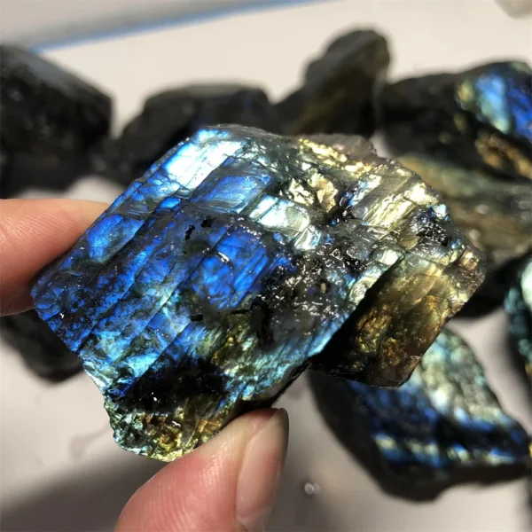 20-200g Labradorite Mineral Crystal - Image 2