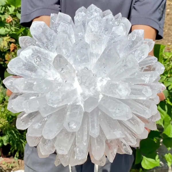 Illuminate Your Life: Pure White Crystal Cluster for Healing & Harmony - Image 6
