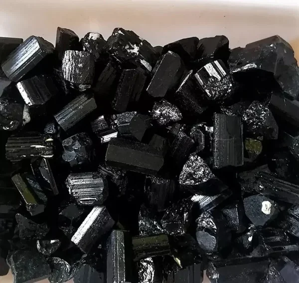 Ground Your Energy: Raw Black Tourmaline Crystal for Ultimate Protection - Image 3